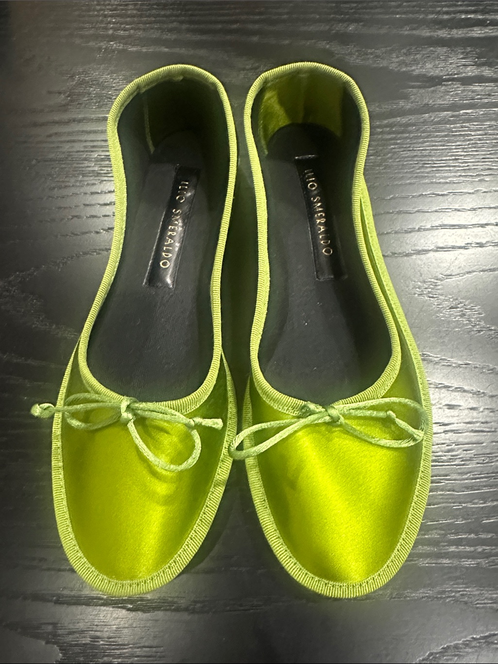 Ilio Smeraldo Lime Green Satin Ballet Flats